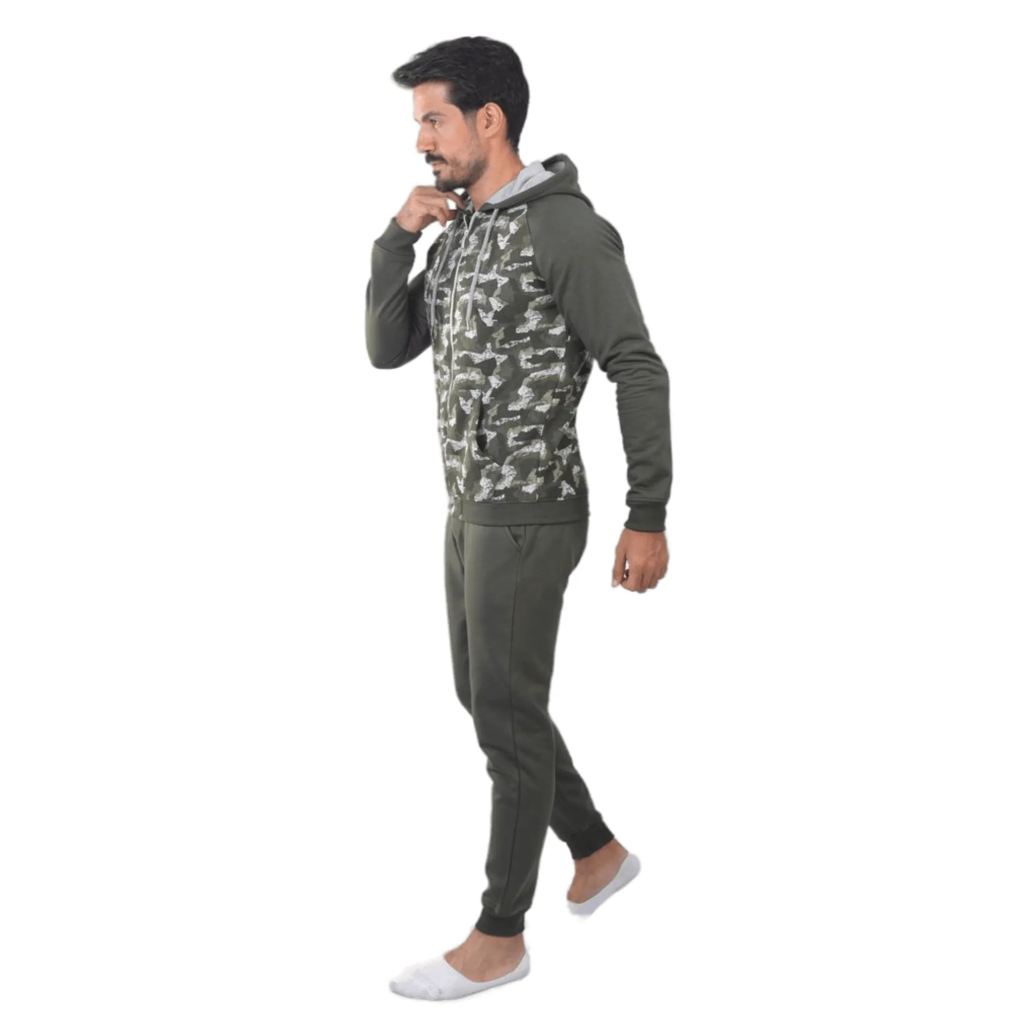 Men's Camo Green Winter Hoodie And Sweatpants Set - Stay Warm And Fashionable